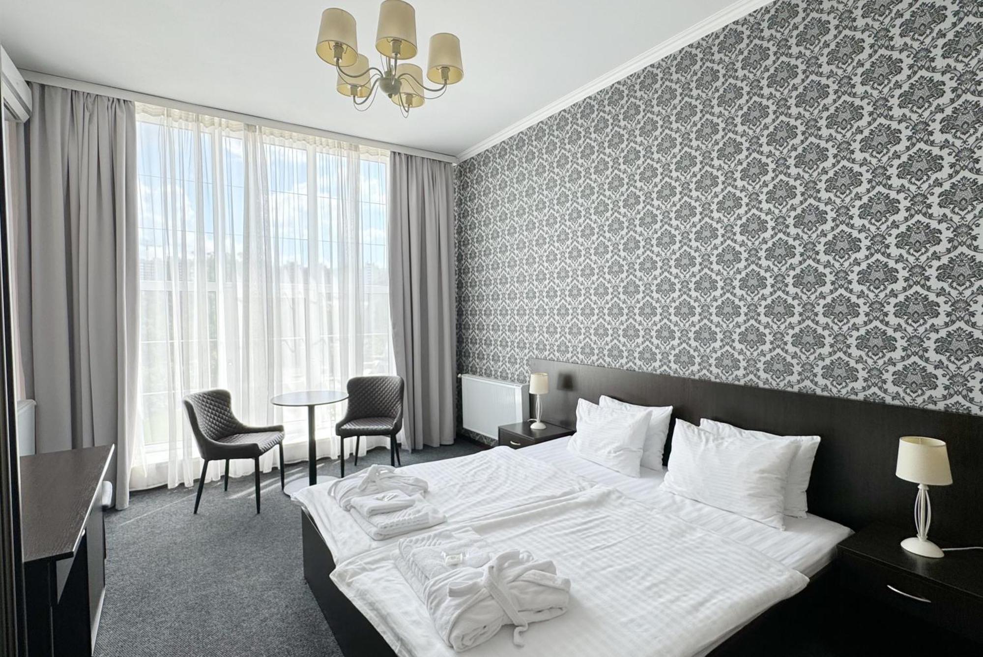 Shelter Hotel Kijów Zewnętrze zdjęcie