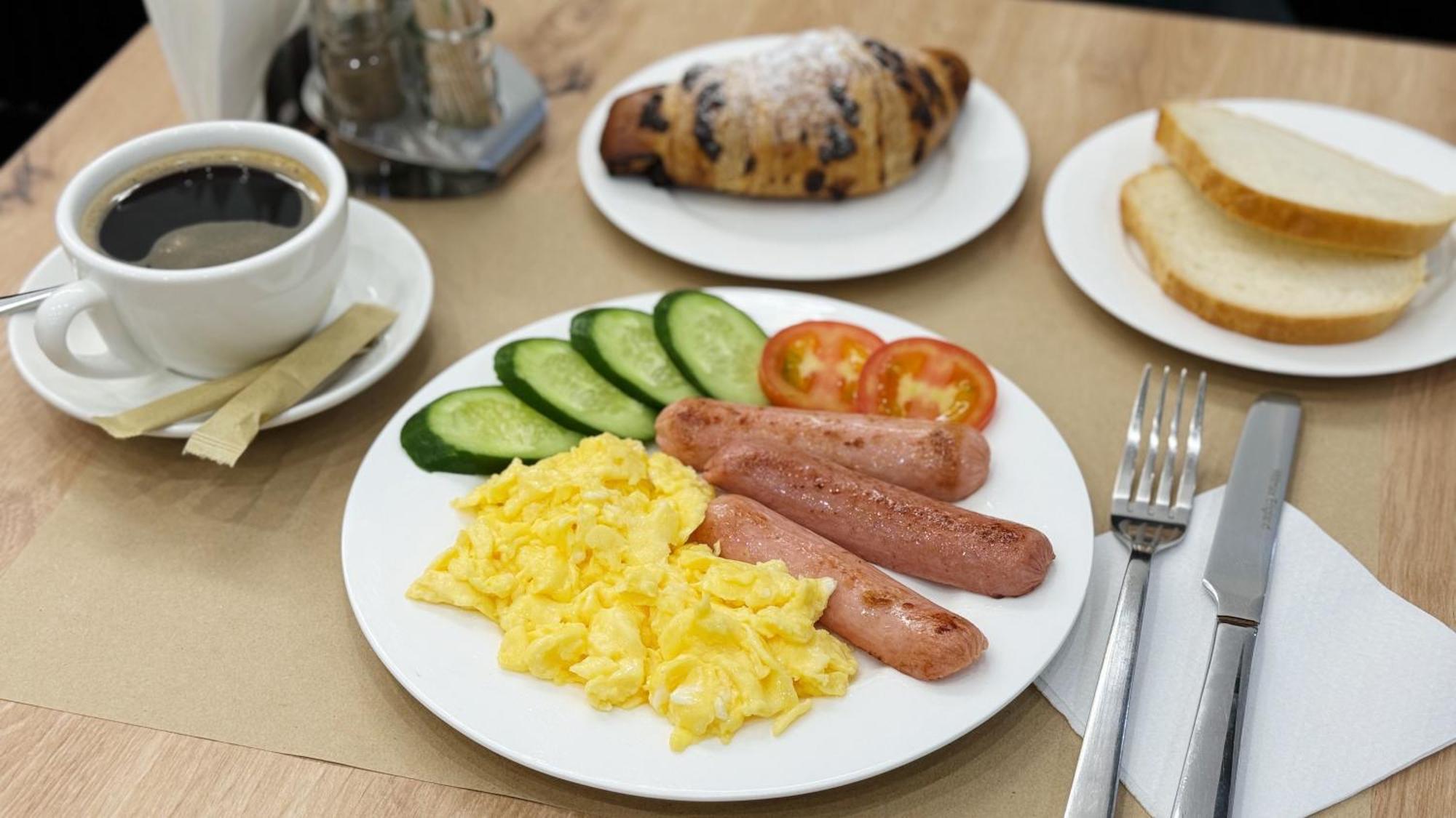 Shelter Hotel Kijów Zewnętrze zdjęcie