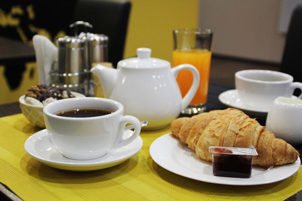 Shelter Hotel Kijów Zewnętrze zdjęcie